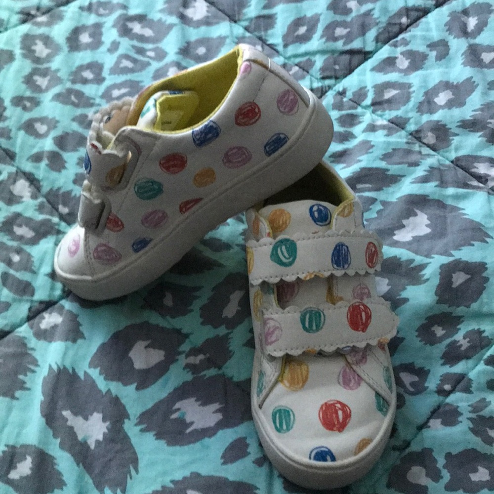 Worn 2x Cat & Jack toddler shoes 9